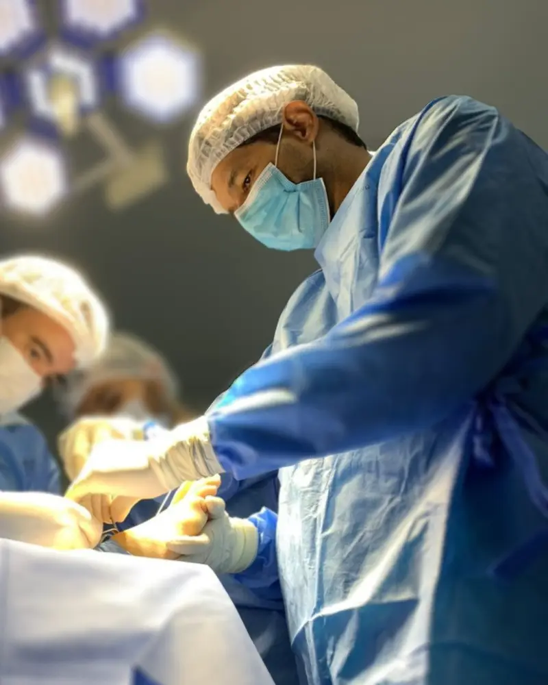 Dr. Bruno Air - Ortopedista Especialista em Deformidade nos Dedos dos Pés Goiânia